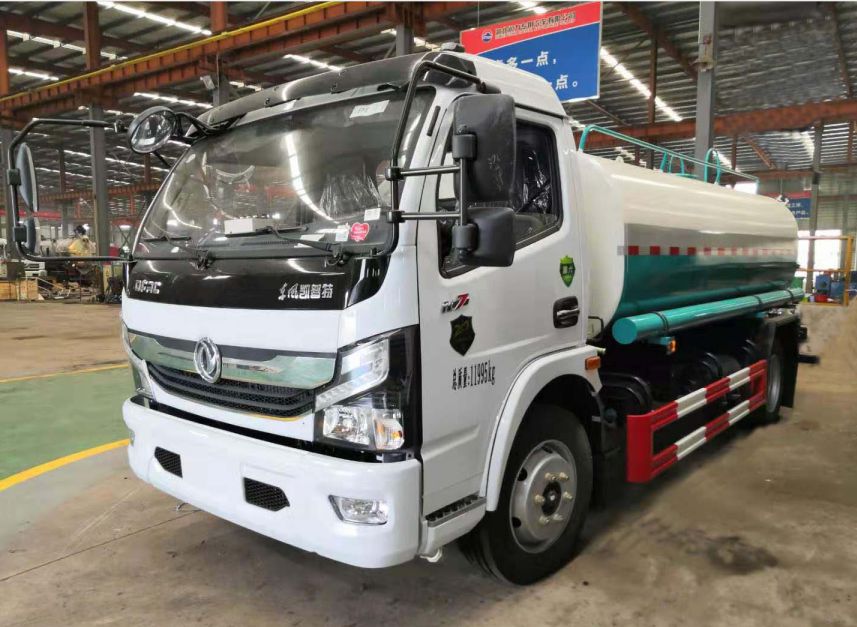 國六東風8方灑水車